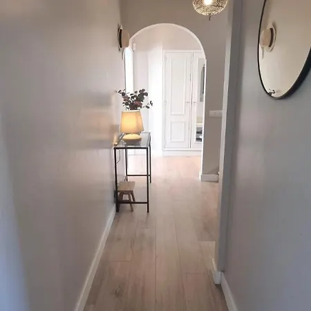 וילה The White Pearl *